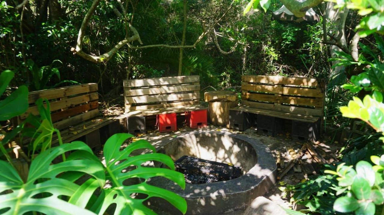 In The Green Backpackers Morgan's Bay Esterno foto